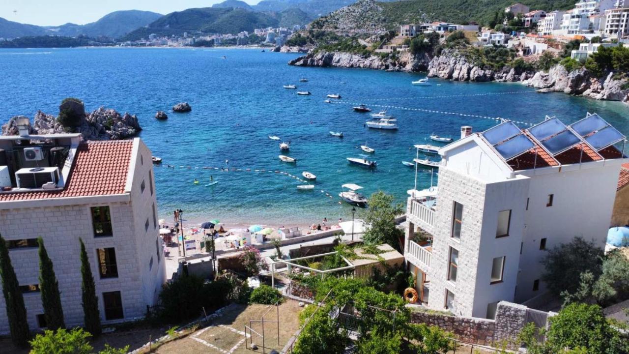 Sara With Seaview Апартаменти Будва