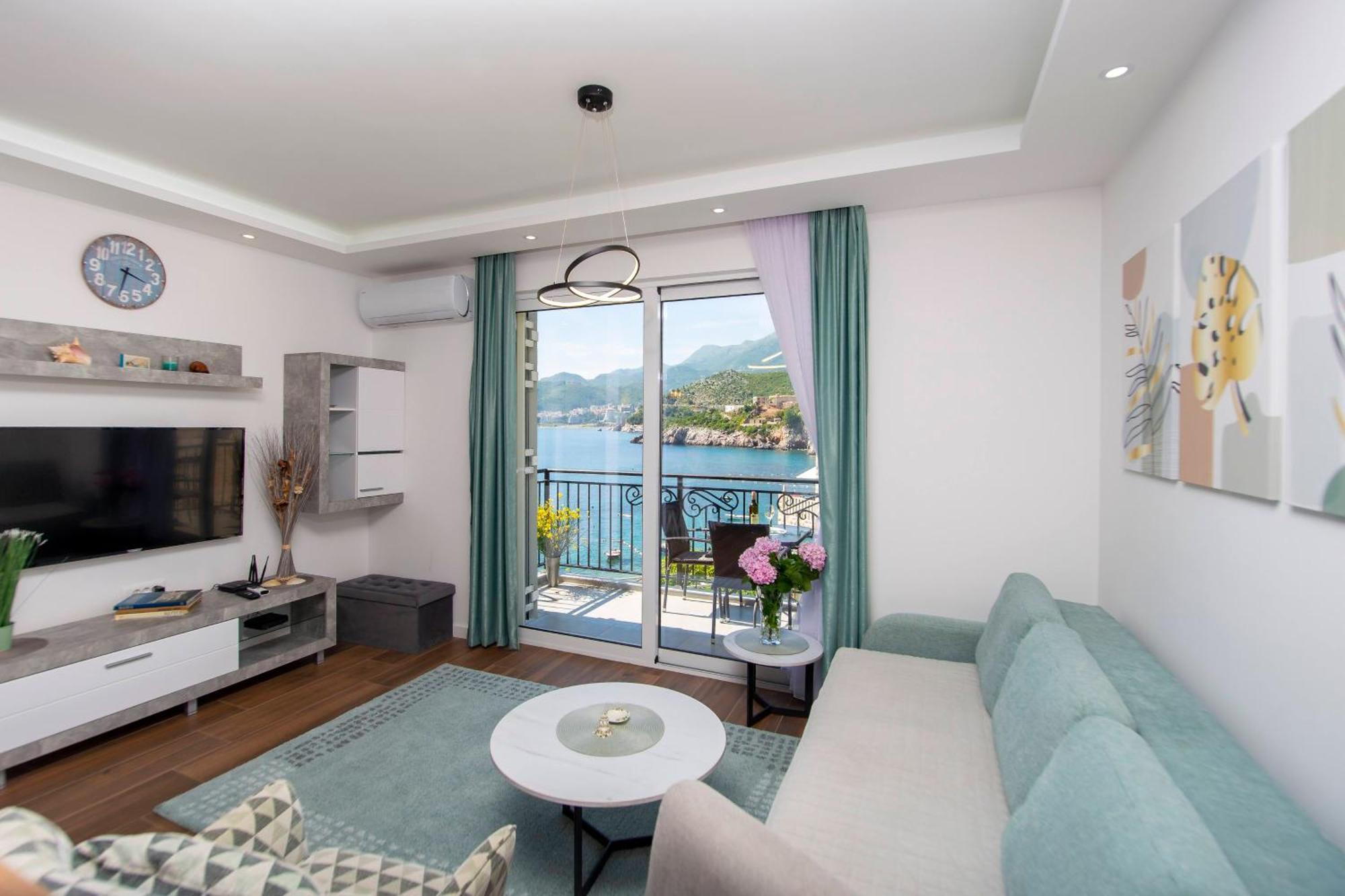 Sara With Seaview Apartment Budva